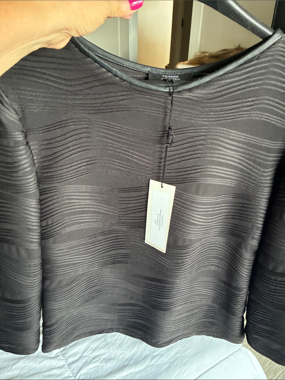 Textured Wave-Stripe Black Women's Blouse